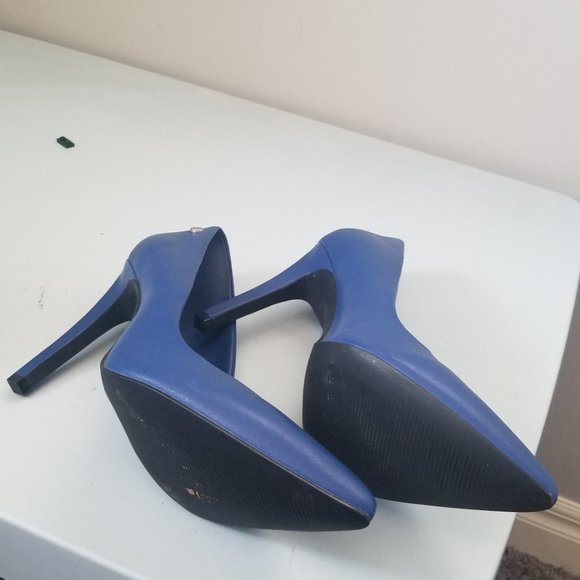 Shoes - Calvin Klein - Picture 2 of 5